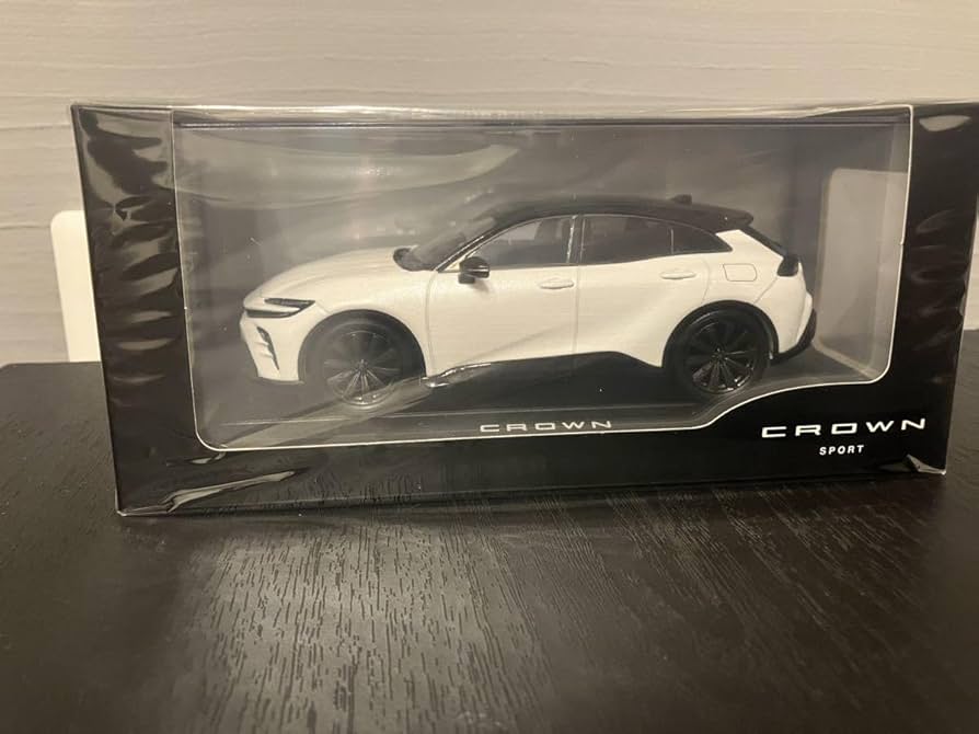 Amazon.co.jp: トヨタ カラーサンプル 新型クラウン スポーツ