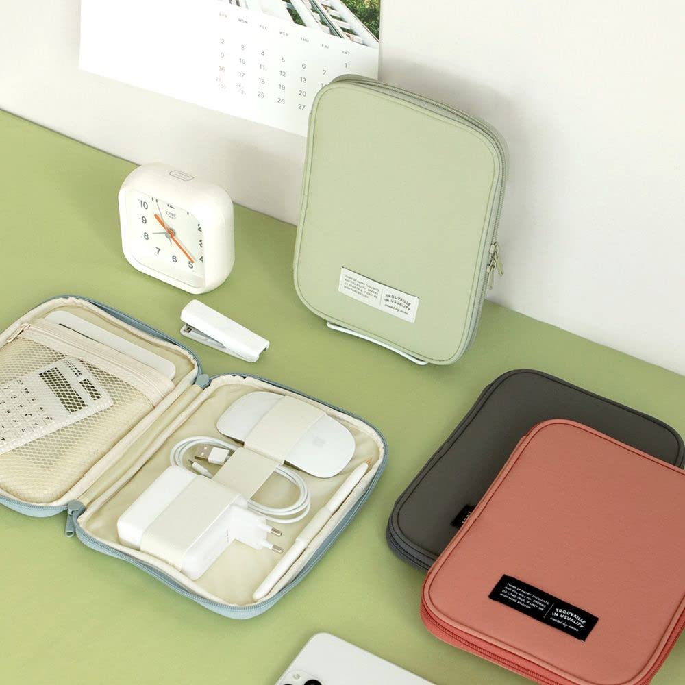 Amazon.co.jp：IC KOREA OPENING CABLE POUCH ipad mini タブレット