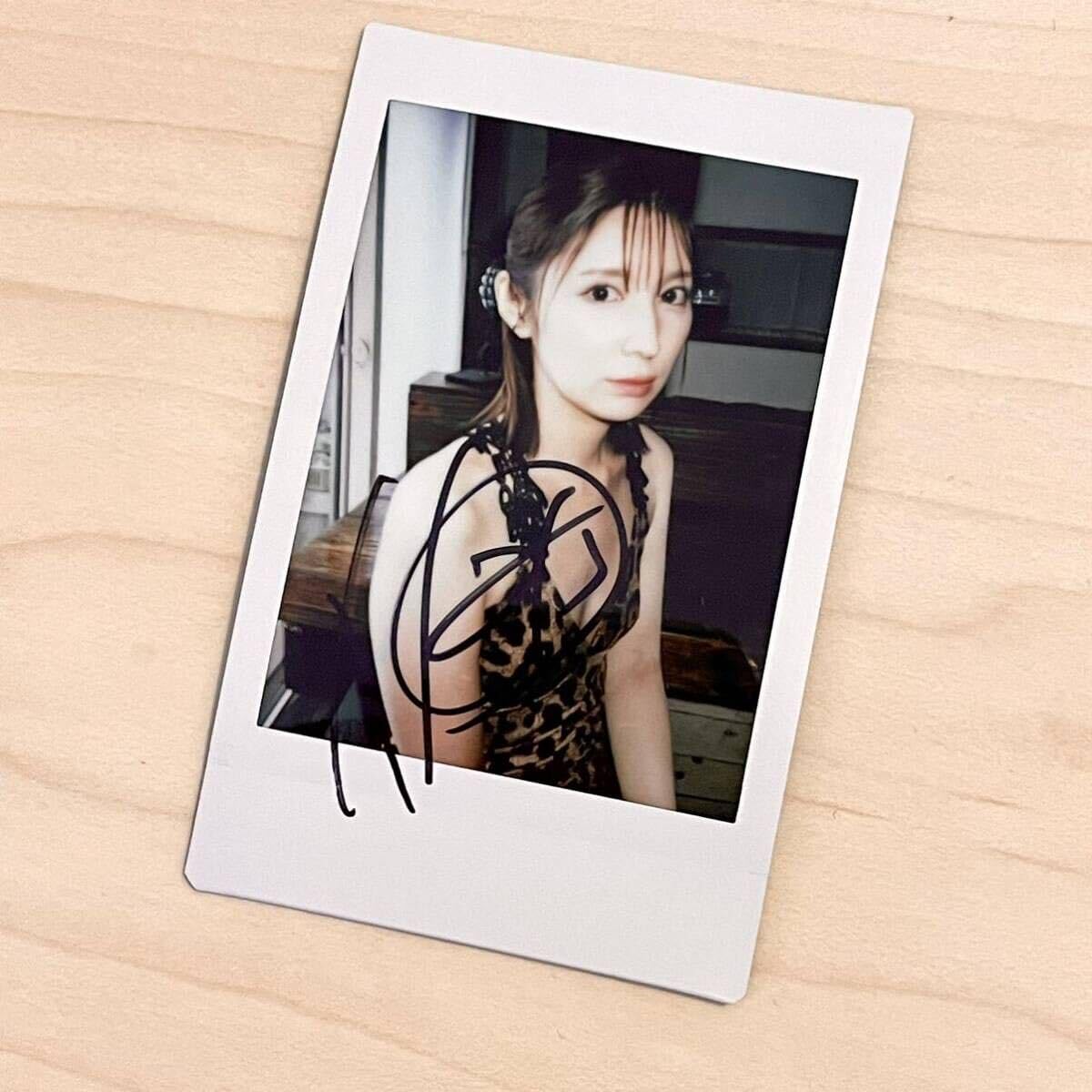 Amazon.co.jp: 仲村みう 『Nevermind』 チェキ サイン 直筆サイン入り