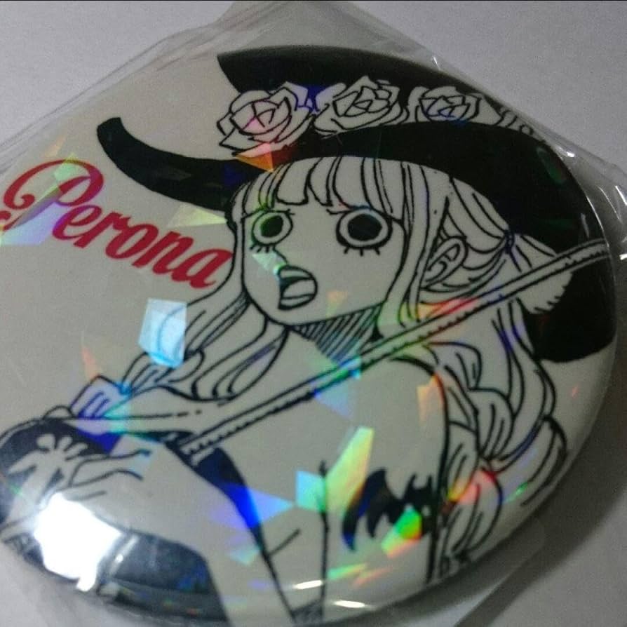 Amazon.co.jp: ペローナ 原作絵缶バッジ ワンピース : おもちゃ