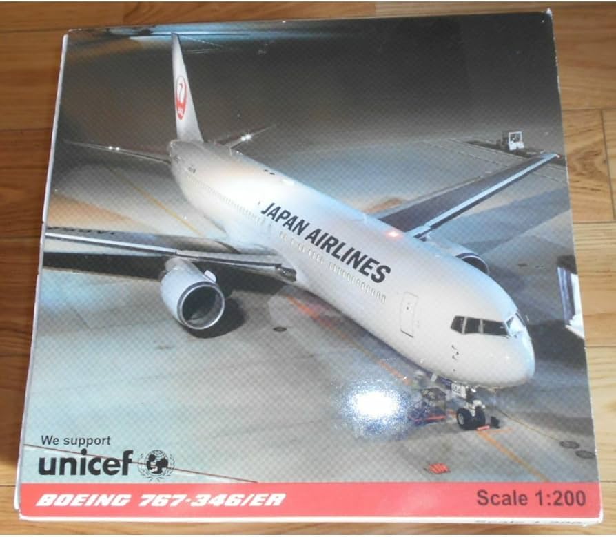 Amazon.co.jp: JCWings 1/200 JAL B767-346ER JA654J : ホビー