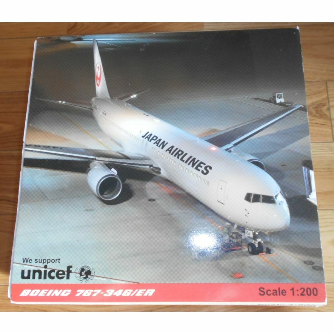 Amazon.co.jp: JCWings 1/200 JAL B767-346ER JA654J : ホビー