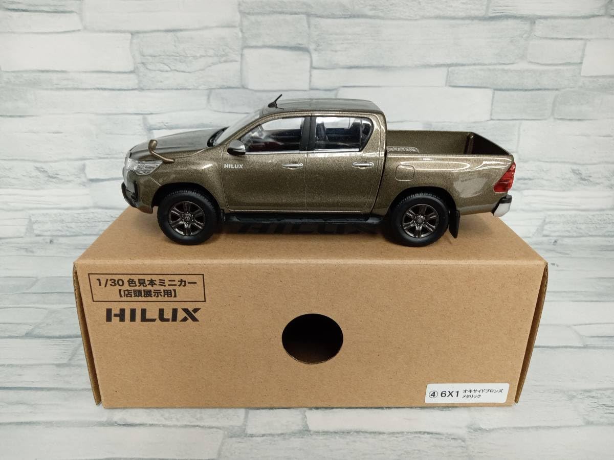 Amazon | カラーサンプル 1/30 ミニカー ハイラックス 6X1 オキサイド