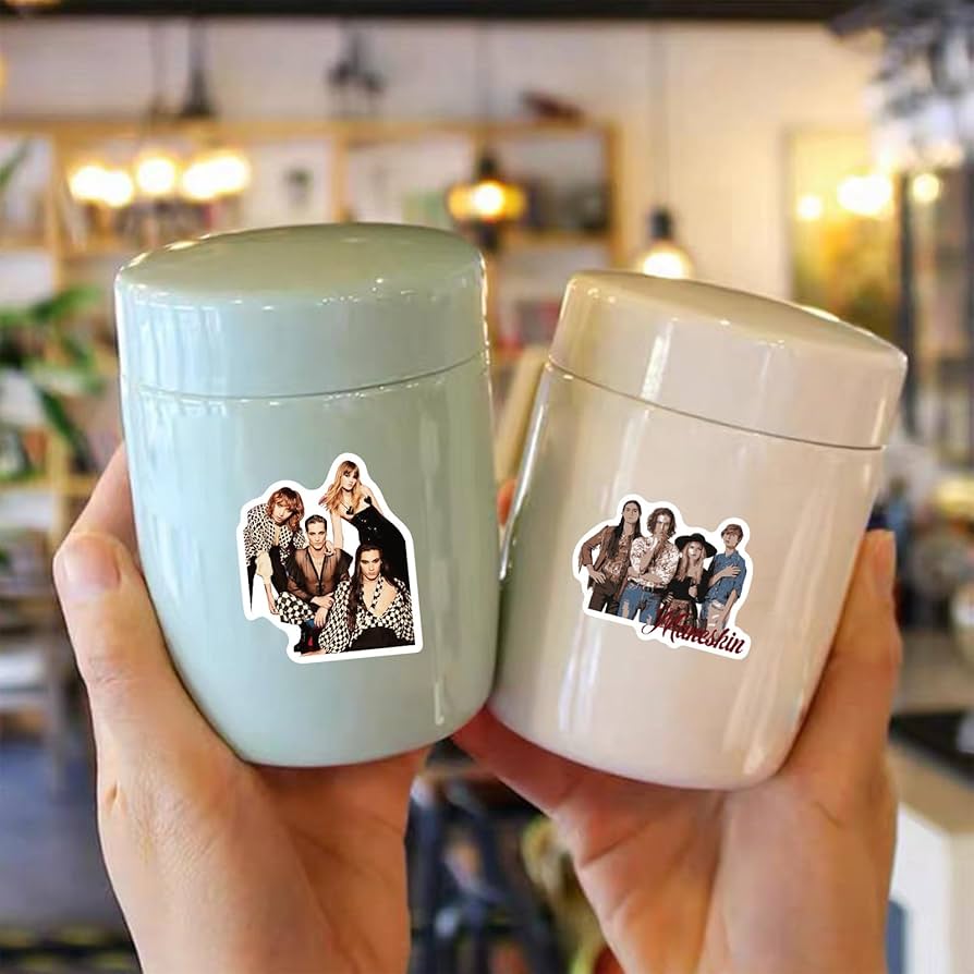 Amazon.co.jp: マネスキン ステッカー 50枚セット PVC 防水 シール