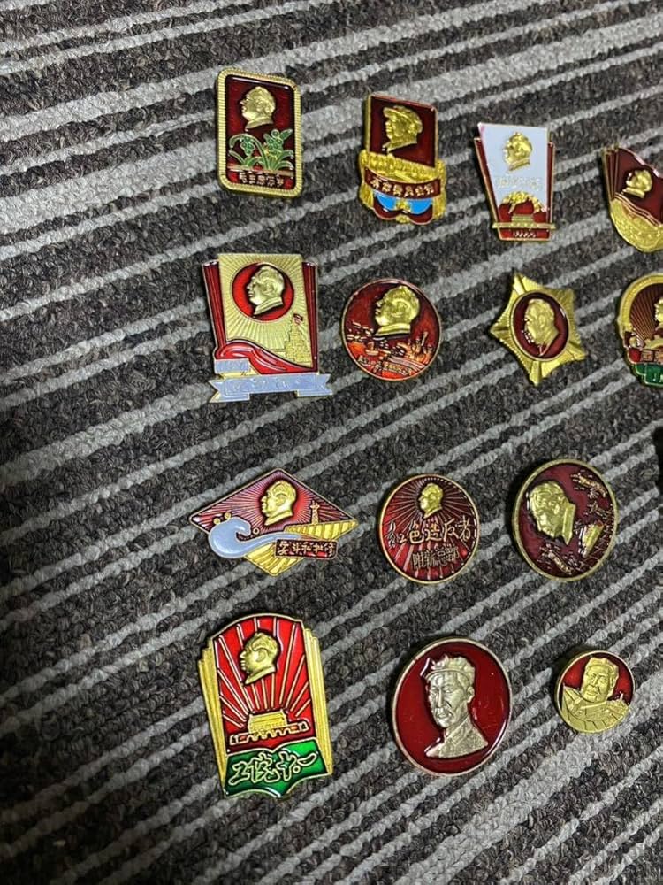 Amazon.co.jp: 毛沢東バッジ 共産党バッジ ピンバッジ 党員バッジ 国旗