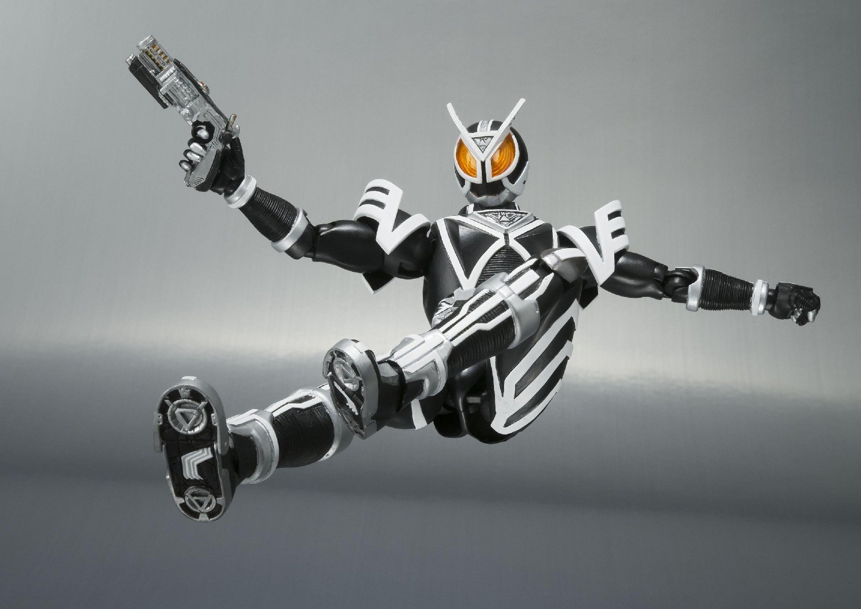 Amazon.co.jp: TAMASHII NATIONS S.H.フィギュアーツ 仮面ライダー