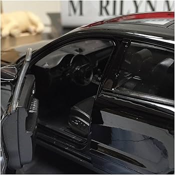 Amazon.co.jp: ミニカー スケールモデルカー 1:24 ポルシェマカン