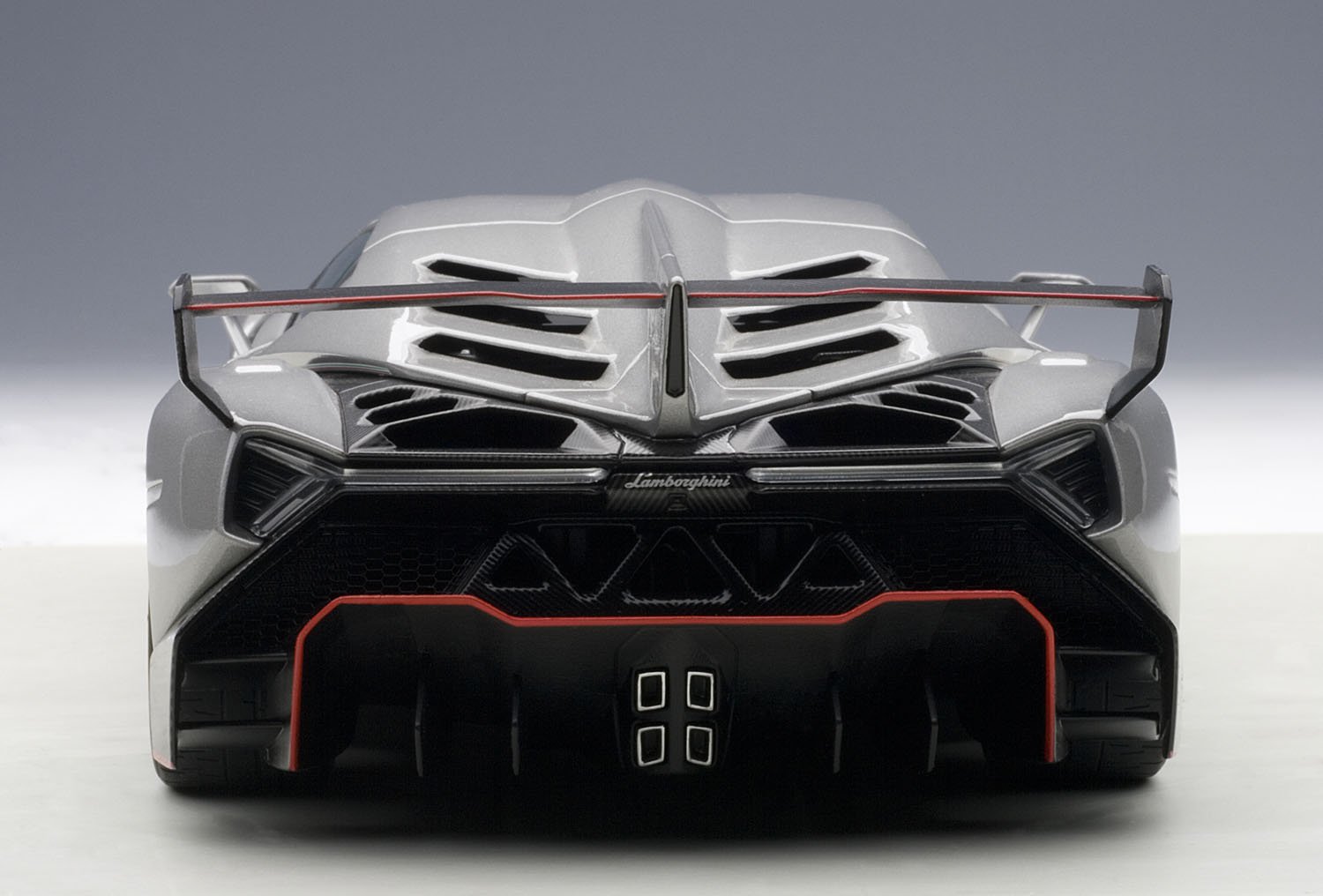Amazon.co.jp: AUTOart 1/18 ランボルギーニ ヴェネーノ (グレー