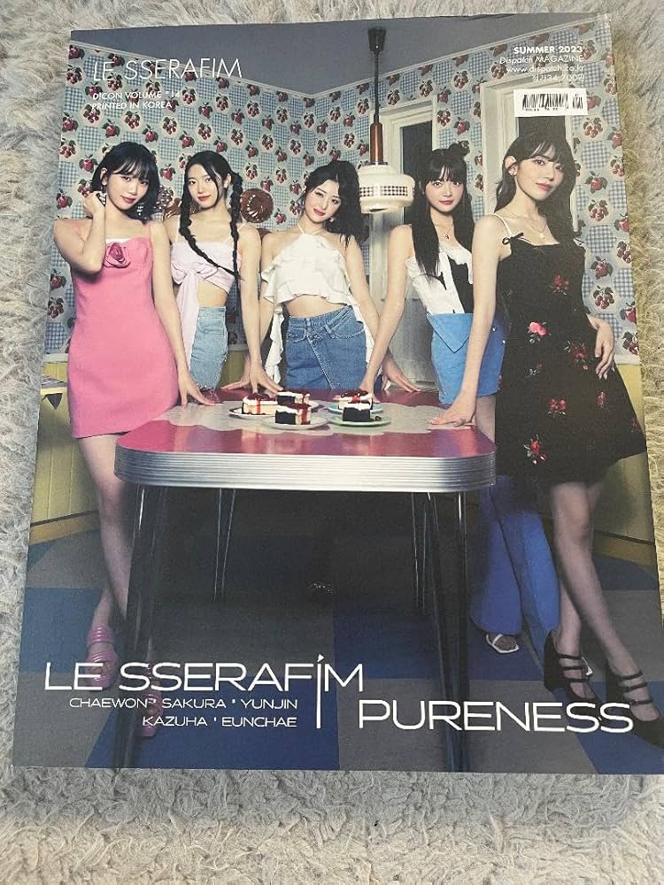 Amazon.co.jp: ルセラフィム 写真集 宮脇咲良表紙 : ホーム＆キッチン