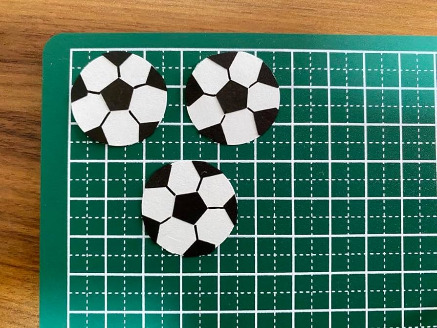 Amazon.co.jp: ペーパークラフト 「 サッカー 」 アルバム クラフト