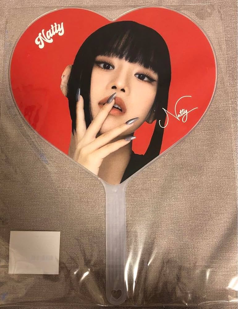 Amazon.co.jp: kiss of life キオプ ナッティ うちわ キスオブライフ