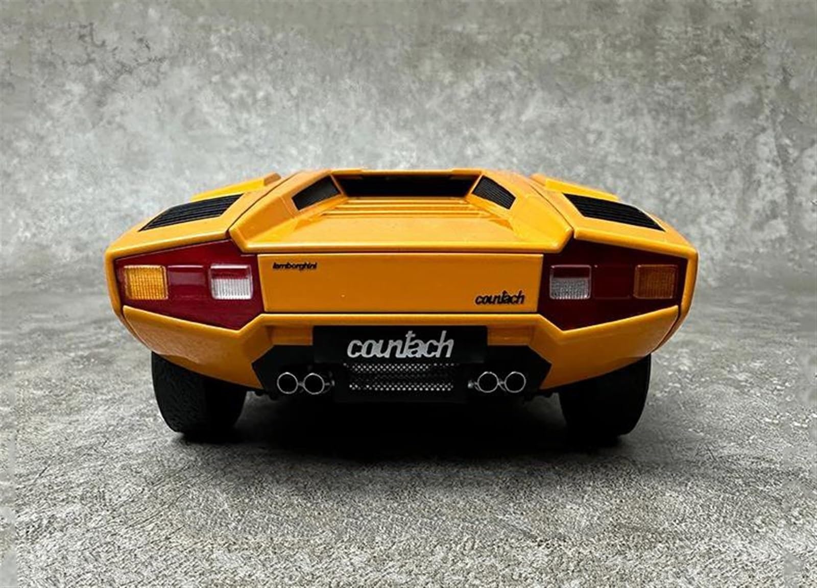 Amazon.co.jp: スケールモデル車両 1:18 ランボルギーニ カウンタック