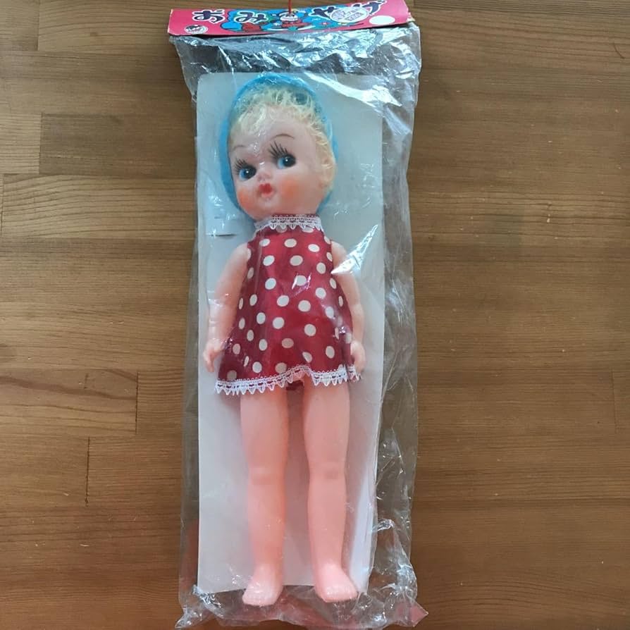 Amazon.co.jp: 昭和レトロポップ 女の子 人形 高さ27cm おみやげ 古い