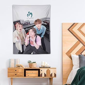 Amazon.co.jp: ミセス・グリーン・アップル タペストリー 壁掛け 壁 窓