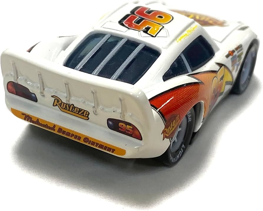 Amazon.co.jp: 映画カーズ 2 3 基本キャラクター 詰め合わせ