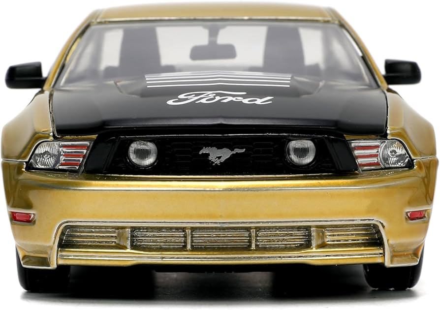 Amazon.com: Jada Big Time Muscle 1:24 2010 Ford Mustang GT Die