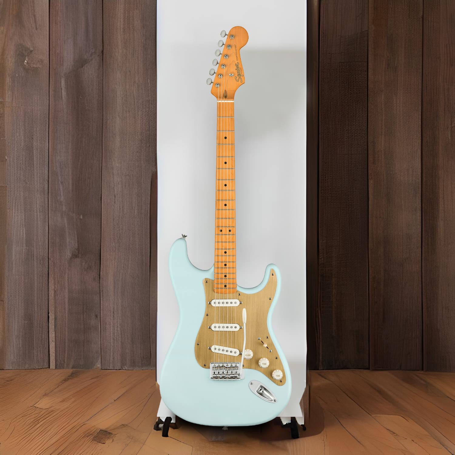 Amazon | Squier by Fender 40th Anniversary Stratocaster Vintage