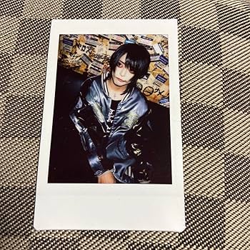 Amazon.co.jp: 甘い暴力 チェキ 咲さん スカジャン姿 : おもちゃ