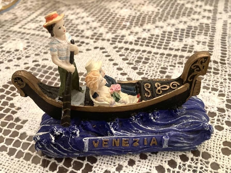 Amazon.co.jp: イタリア ベネチア ベネツィア ゴンドラ 人形 置物
