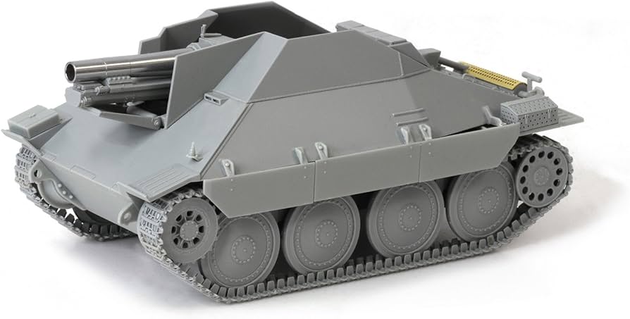 Amazon | ドラゴン 1/35 第二次世界大戦 ドイツ軍 15cm s.IG.33/2 Sf