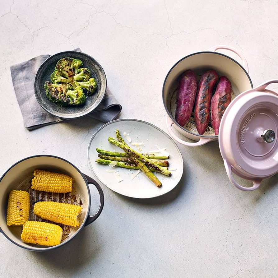 Amazon｜バーミキュラ 鋳物ホーロー鍋 22cm パールグレー 無水調理