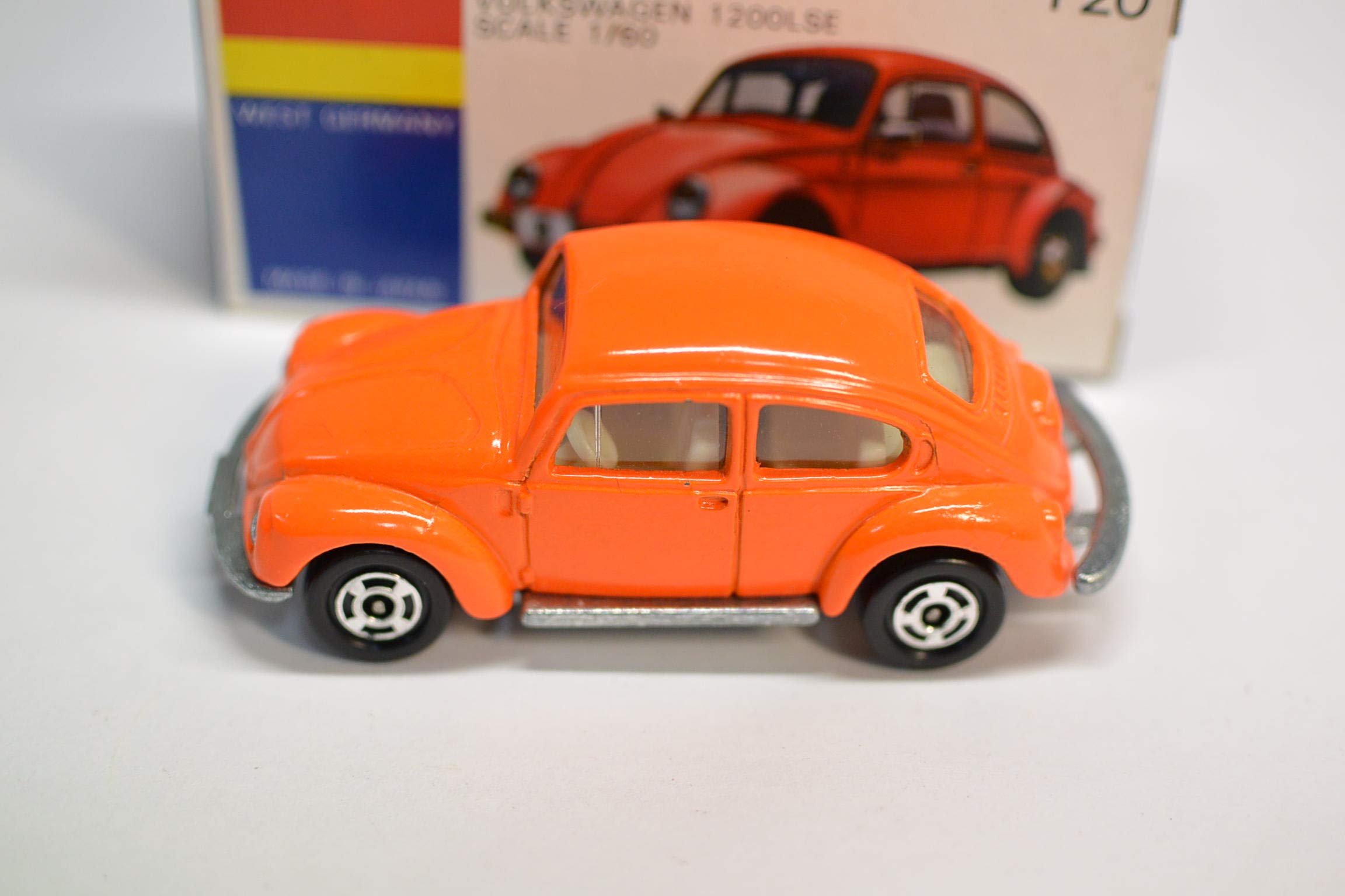 Amazon | トミカ 青箱 F20 フォルクスワーゲン 1200LSE 1/60