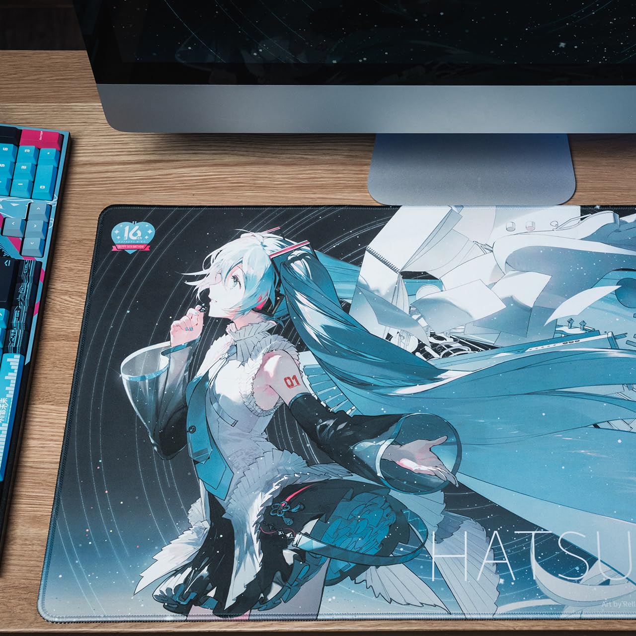 Amazon.co.jp: 初音ミク 16th Anniversary 大型 デスクマット マウス