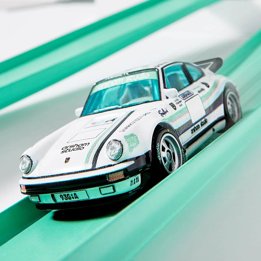 Amazon.com: Hot Wheels Mattel Creations x Daniel Arsham Livery