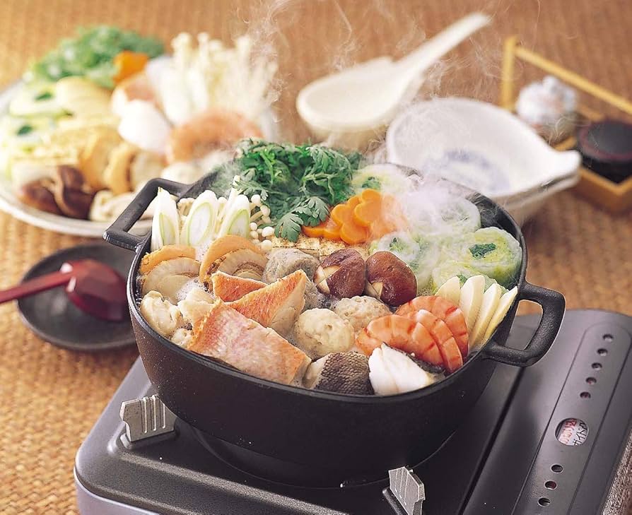 Amazon｜岩鋳 Iwachu 両手万能鍋 黒焼付 内寸22×22cm IH対応 南部鉄器