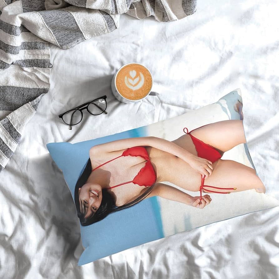 Amazon｜豊田ルナ 枕カバー クッションカバー 抱き枕カバー 両面