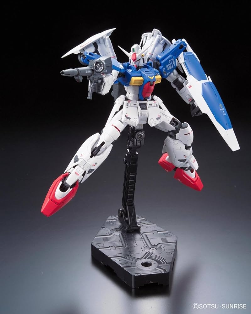 Amazon.com: Bandai Hobby RG#13 RX-78 GP01 Gundam GP-01Fb : Arts