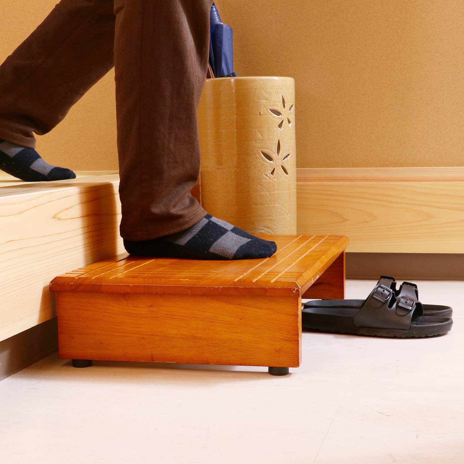 Amazon｜不二貿易(Fujiboeki) 玄関台 玄関 台 段差ステップ 幅60cm