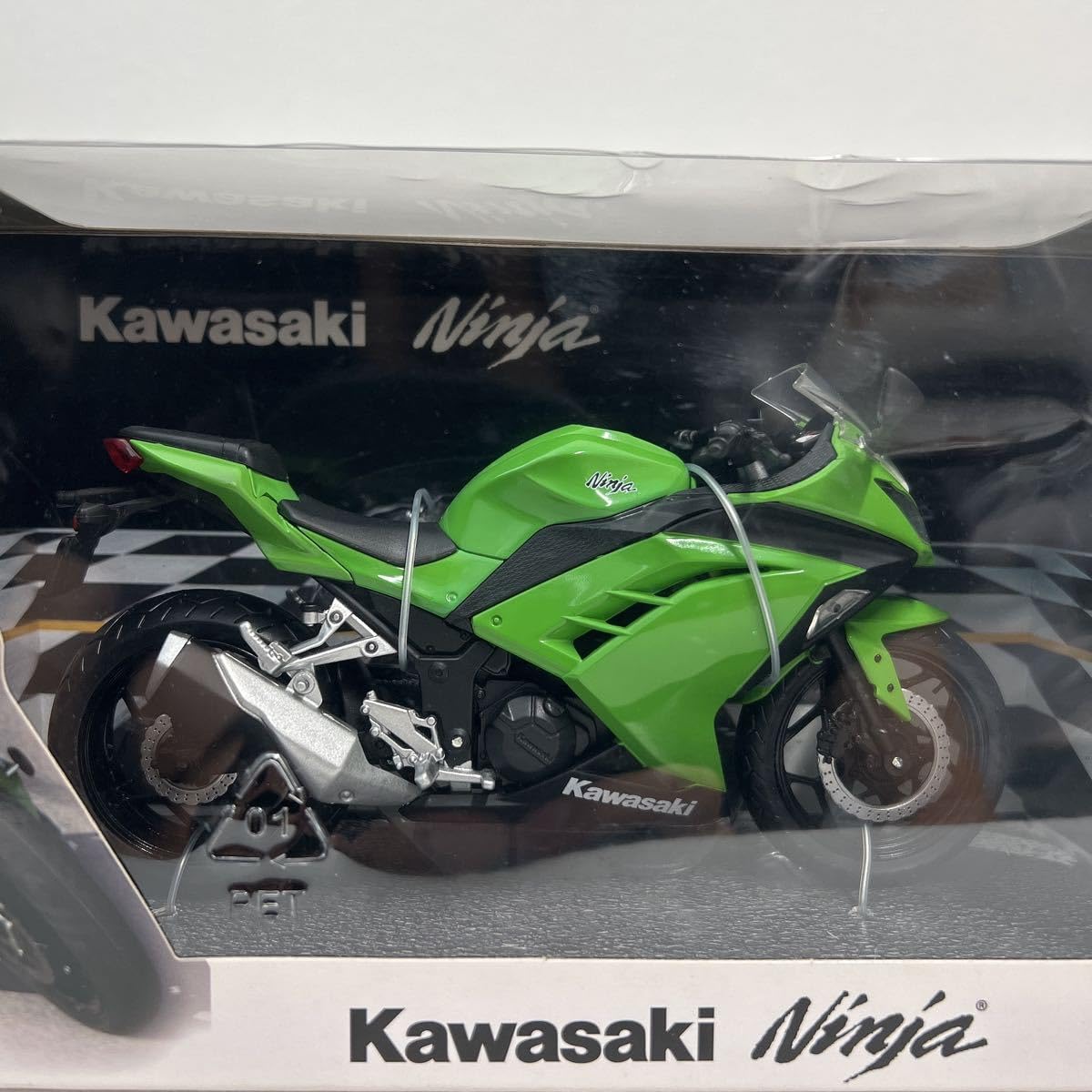 Amazon | 未開封 アオシマ 1/12 KAWASAKI NINJA 250 ライムグリーン