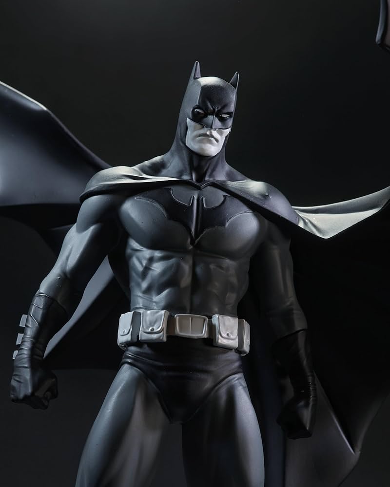 Amazon.com: McFarlane Toys - DC Direct Batman by Jorge Jimenez