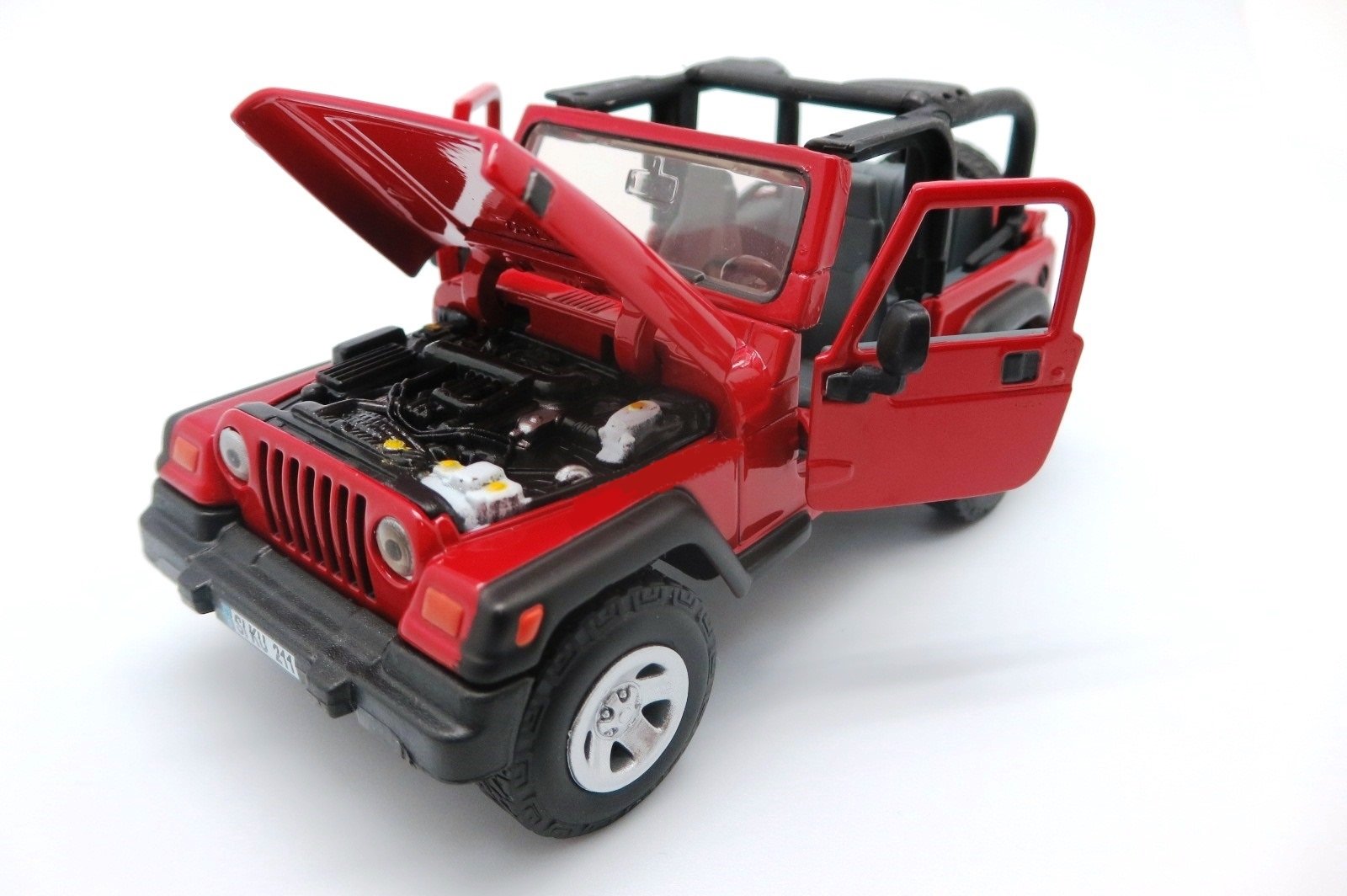 Amazon.com: Siku 4870, Jeep Wrangler Off-Road Vehicle, 1:32, Metal