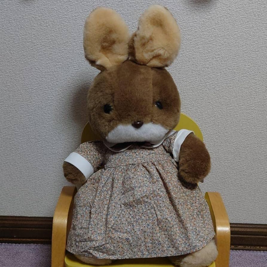 Amazon.co.jp: サンアロー うさぎのラッキー Lサイズ ぬいぐるみ
