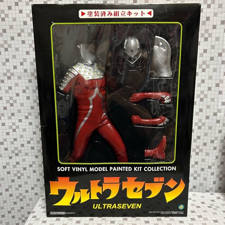 Amazon | 海洋堂 塗装済組立キット 原型 木下隆志 ウルトラセブン