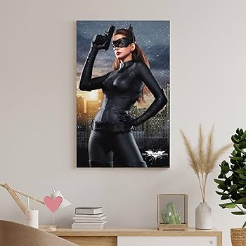 Amazon.co.jp: 『ダークナイトライジング』で キャットウーマンを演じ