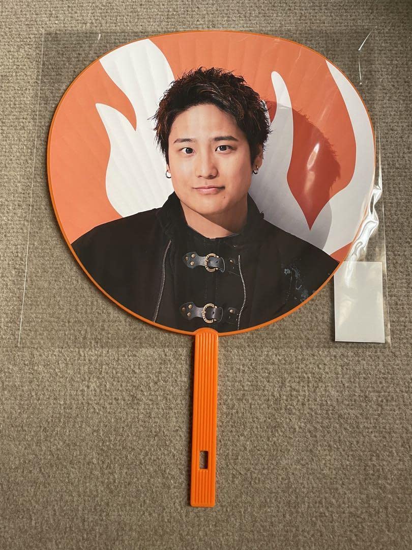 Amazon.co.jp: うちわ 桐山照史 ジャニーズWEST LIVE TOUR 2023 POWER