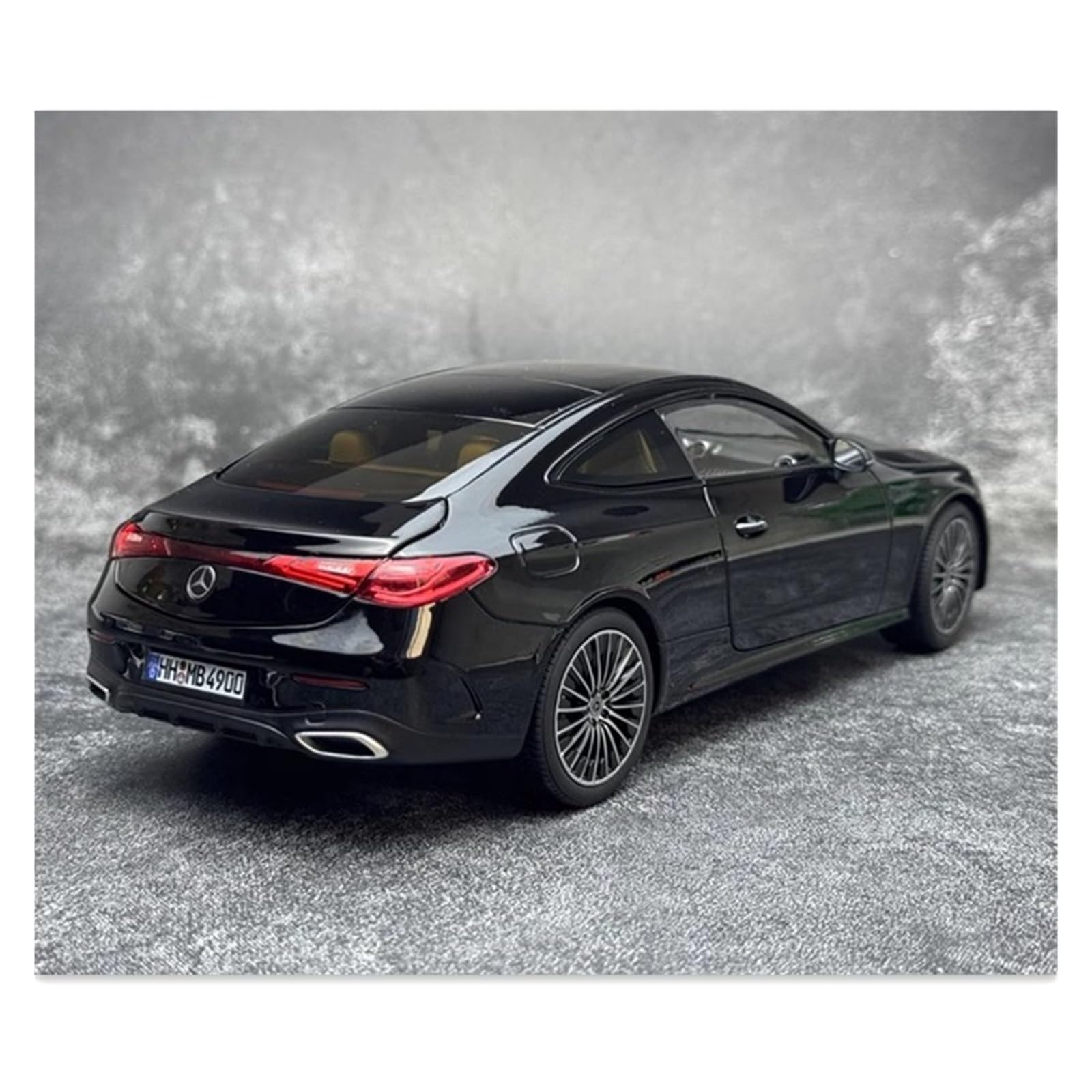 Amazon | ミニカー メルセデスベンツ CLE Cクラスクーペ 2023 1:18