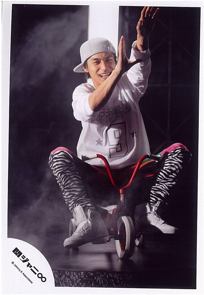 Amazon.co.jp: 関ジャニ∞ 公式生写真 へそ曲がり MV&ジャケ写撮影オフ