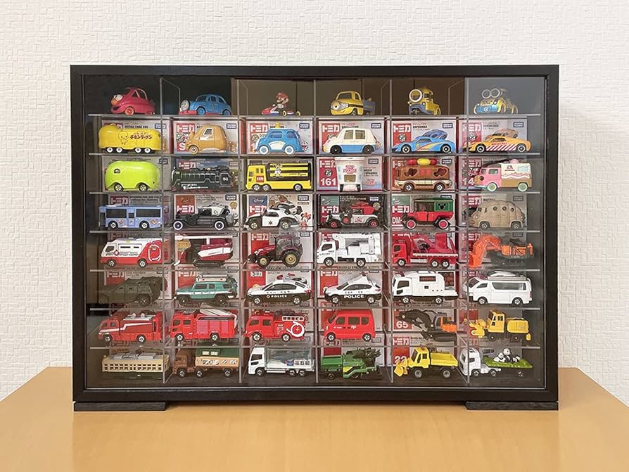 Amazon.co.jp: トミカアクリル棚ブラックケース 最大96台収納可能