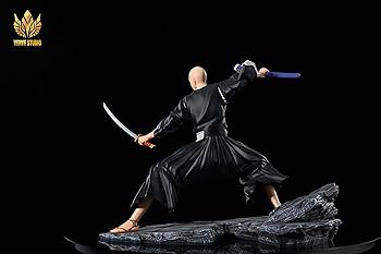 Amazon.co.jp: 斑目一角 まだらめいっかく フィギュア 1/6スケール