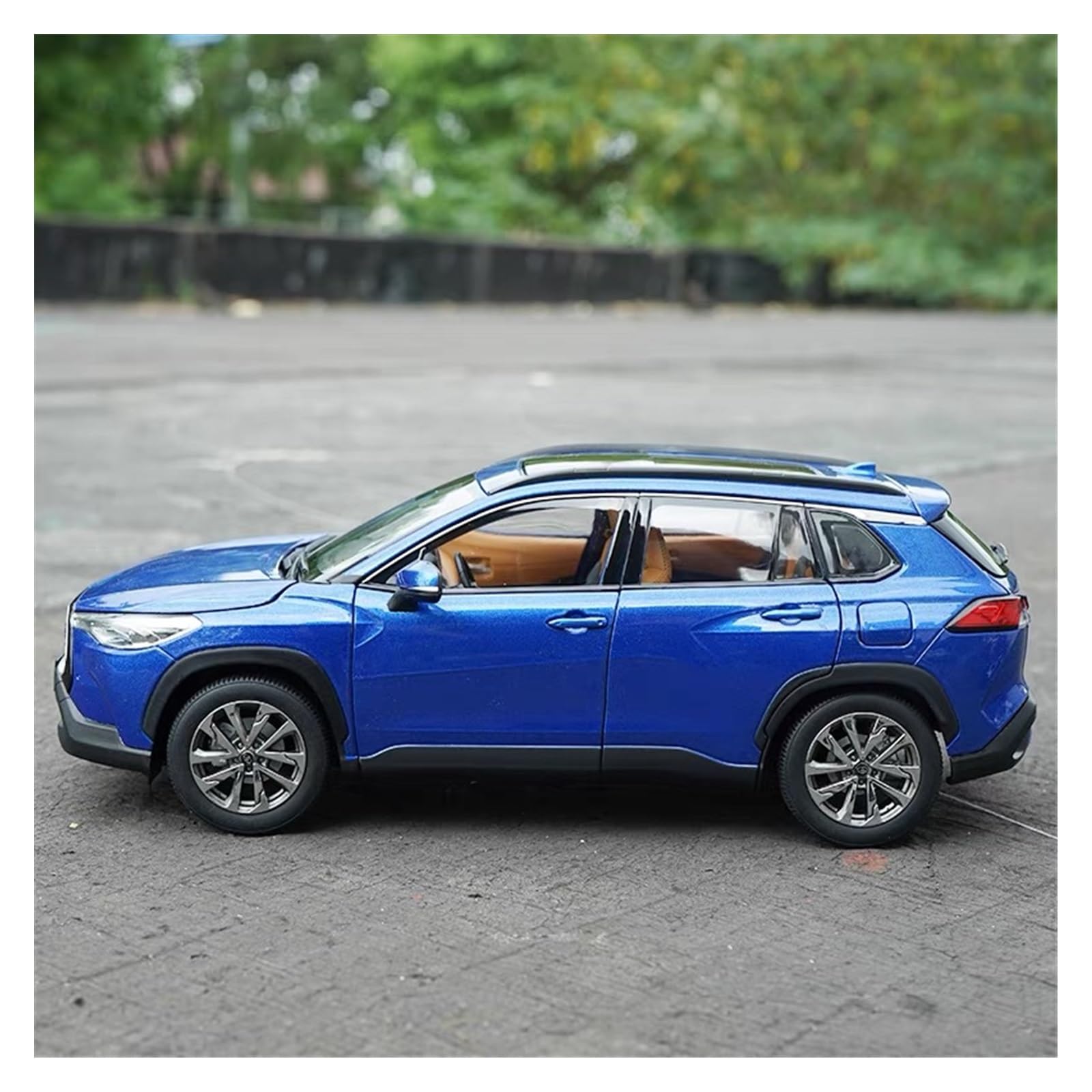 Amazon | ミニカーモデル 1:18 トヨタ カローラ クロス SUV 合金モデル