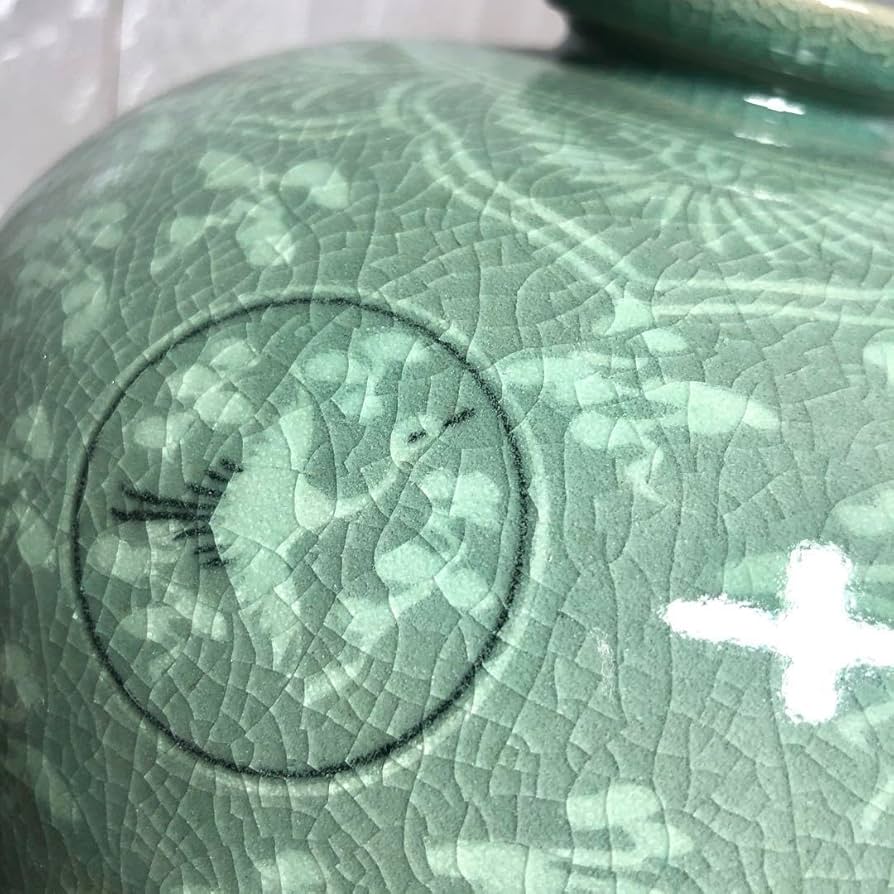 Amazon.co.jp: 高麗青磁象嵌雲鶴文梅瓶 伝統美術磁器 高麗磁器