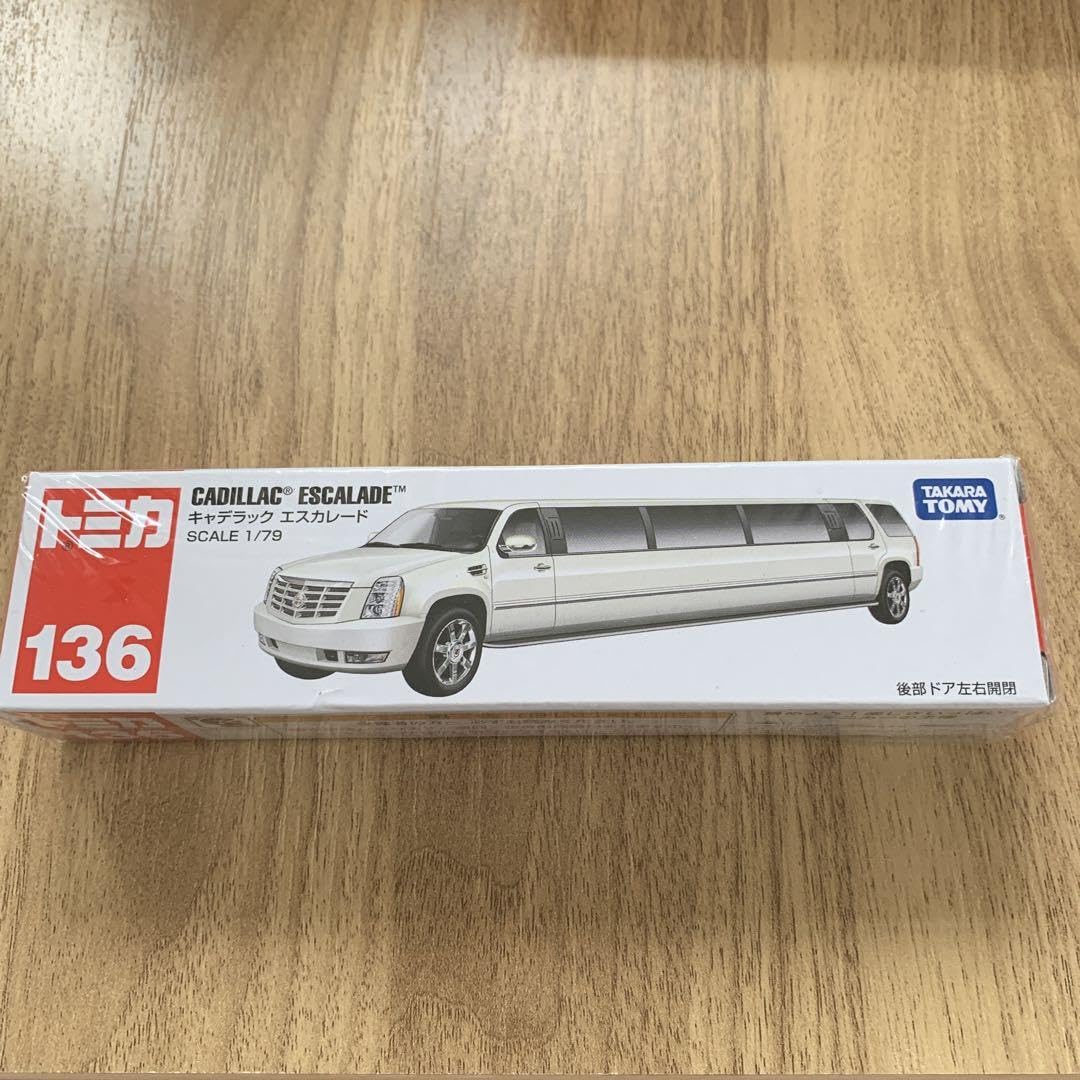 Amazon.co.jp: ロング トミカ キャデラック エスカレード 179 リムジン
