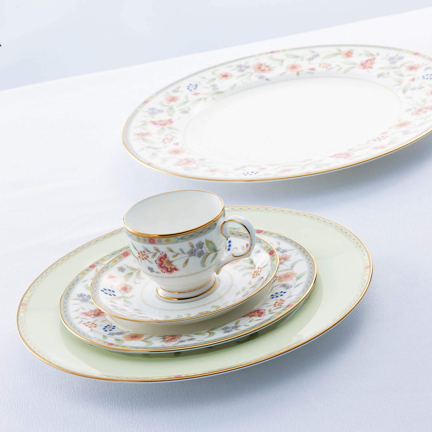 Amazon.co.jp: Noritake ノリタケ プレート 27cm プリムローズ ボーン