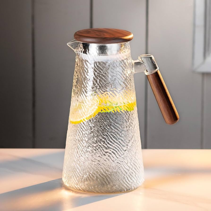 Amazon.co.jp: [XMTAN] ガラスピッチャー 蓋と注ぎ口付き 温水/冷水