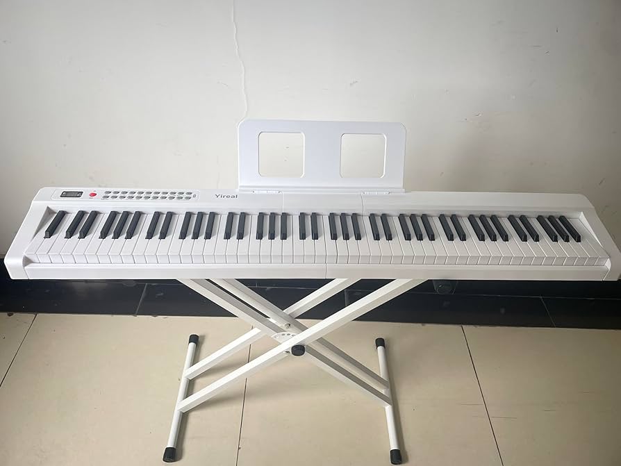 Yireal 電子ピアノ ヘッドフォン•ペダル•スタンド付き Amazon | 電子