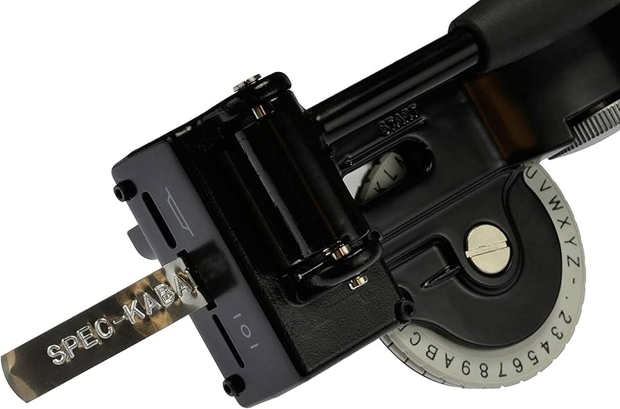 Amazon.co.jp: DYMO M1011 METAL TAPE EMBOSSER by DYMO : 文房具